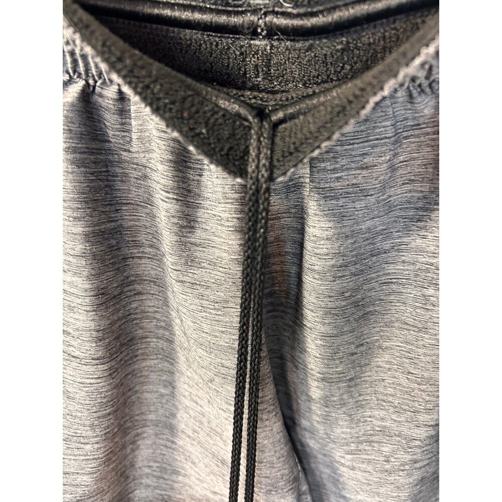 Adidas Men's Vented Athletic Pull-On Shorts 9" Inseam Running Grey Size Medium - Picture 5 of 14